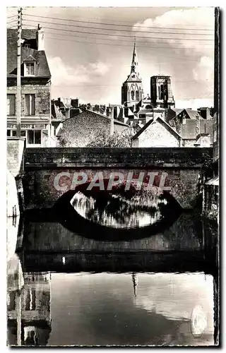 Ansichtskarte AK Guingamp Basilique Notre Dame de Bon Secours Le Pont Saint Michel et le Trieux