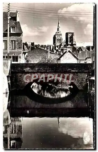 Cartes postales Guingamp Basilique Notre Dame de Bon Secours Le Pont Saint Michel et le Trieux