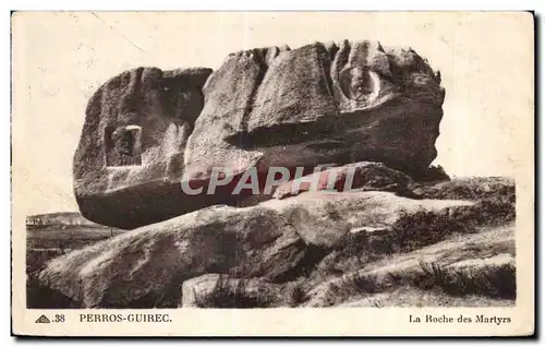 Ansichtskarte AK Perros Guirec La Roche des Martyrs