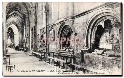 Cartes postales Cathedrale de Treguier Galerie des tombeaux