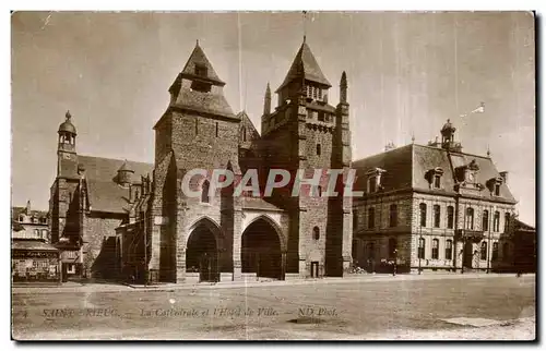 Cartes postales Saint Brieuc La Cathyedrale et L Hotel le Ville