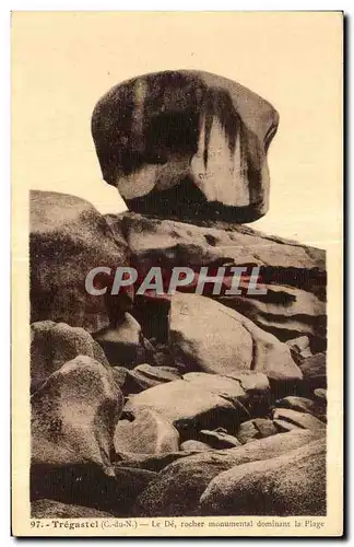 Cartes postales Tregastel Le De rocher Monumental dominant la Plage