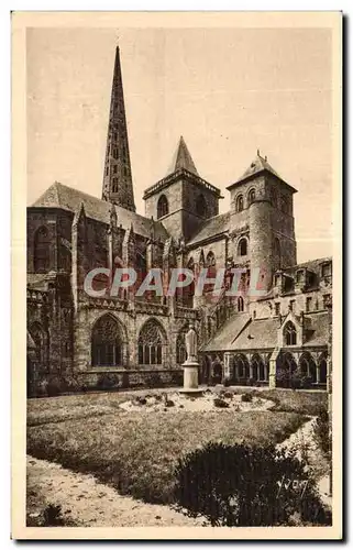 Cartes postales Treguier Abside de la Cathedrale Tour D Hastings et le Cloitre