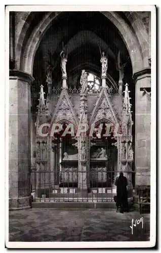 Ansichtskarte AK Treguier La Cathedrale Tombeau de St Yyes