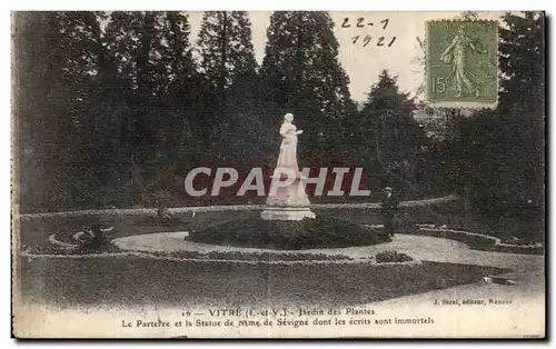 Ansichtskarte AK Vitre Jardin des Plantes Le Parterre et la Statue de Mme de Sevigne