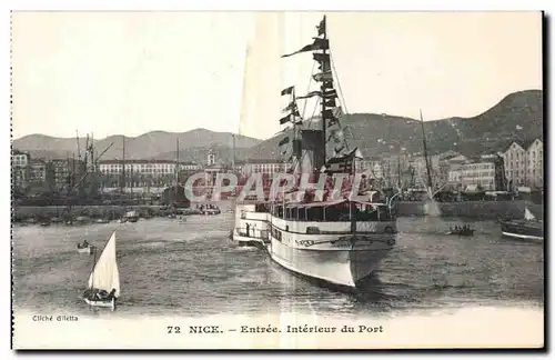 Cartes postales Nice Entree Interieur du Port Bateau