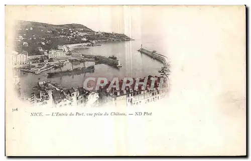 Cartes postales Nice L Entree du Port vue Prise du Chateau Bateau