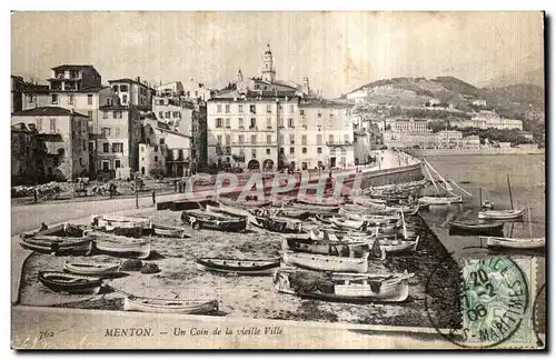 Ansichtskarte AK Menton Un Coin de la Vieille Ville Bateaux