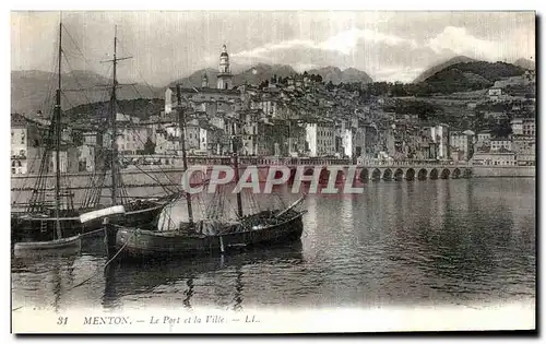 Cartes postales Menton Le Port et la Ville Bateaux