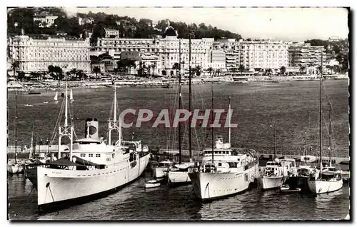 Cartes postales La Cote D Azur Cannes Les Grands Hotels Bateaux