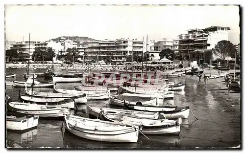 Cartes postales Cote D Azur Cannes La Pointe de la Croisette et la Plage Bateaux