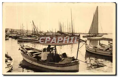 Ansichtskarte AK Cannes Un Coin du Port Bateaux