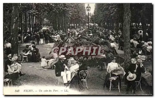 Cartes postales Vichy Un coin du Parc