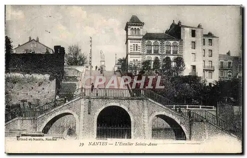 Ansichtskarte AK Nantes L Escalier Saint Anne