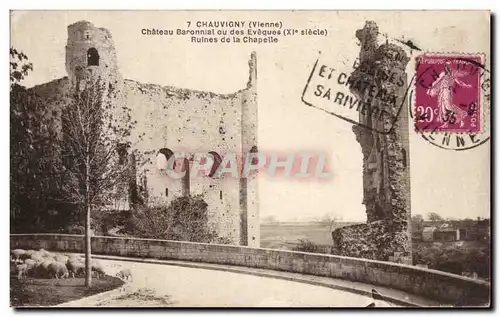 Cartes postales Chauvigny (Vienne) Chateau Baronnial ou des Eveques (XI siecle) Ruines de la Chapelle