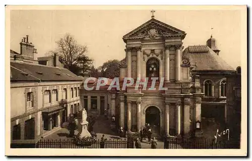 Ansichtskarte AK Lisieux (Calvados) Le Carmel la chapelle et la salle des Relique