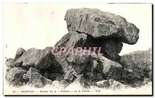 Cartes postales Mortain Rocher dit le Dolmen ou le Canon