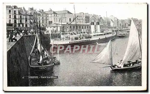 Cartes postales Dieppe Gare maritime Bateaux