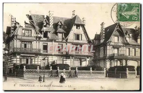 Cartes postales Trouville La maison normande