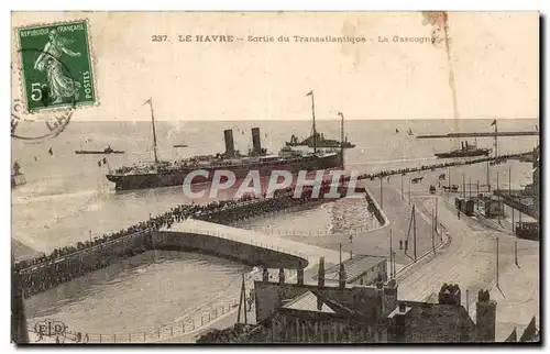 Cartes postales Le Havre Sortie du Transatlantique La Garcogne