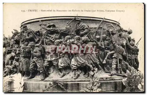Cartes postales Troyes Haut relief du Monument des Enfants de I Aude (par Briden Sculpteur Troyen) Militaria