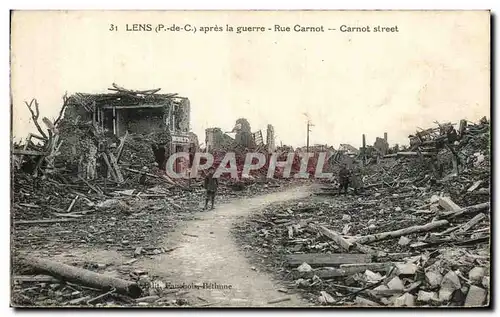 Cartes postales Lens apres la guerre Rue Carnot Militaria