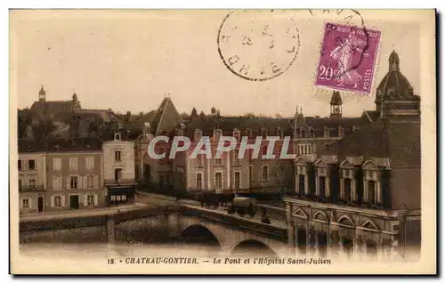 Cartes postales Chateau Gontier Le Pont et l Hopital Saint Julien