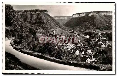 Cartes postales Environs de Lons le Saunier Les Roches et le Village de Baume les Messieurs