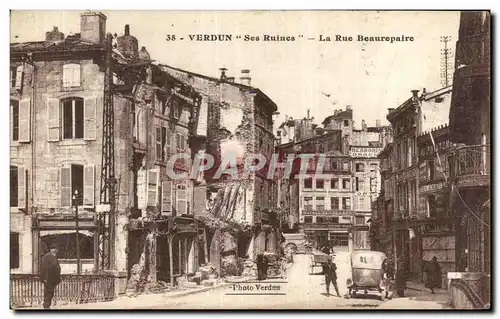 Ansichtskarte AK Verdun Ses Ruines La Rue Beaurepaire Militaria