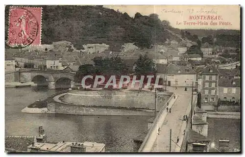 Ansichtskarte AK Montereau Le Terre Plein des Ponts