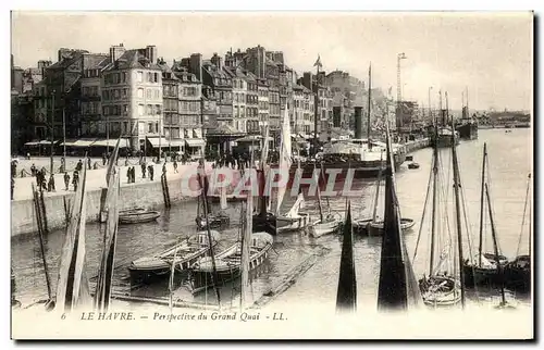 Cartes postales Le Havre Perspective du Grand Quai Bateaux