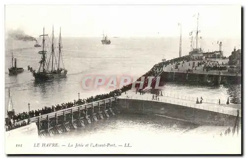 Cartes postales Le Havre La Jetee et l Avant Port Bateau Voilier