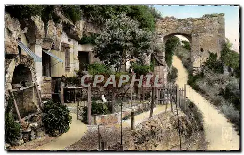 Cartes postales Les Roches sur Loir La Vleille Porte Habitations dans les Rochers