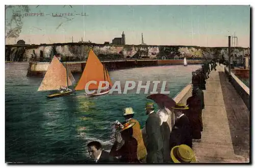 Cartes postales Dieppe Jetee Bateau