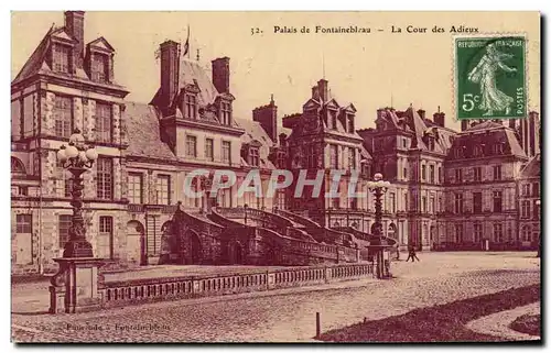 Cartes postales Palais de Fontainebleau La Cour des Adieux