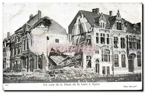 Cartes postales Un coin de la Place de la Gare a Ypres Militaria