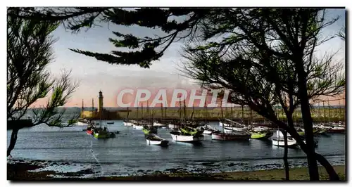 Ansichtskarte AK Ile Oleron La Cotiniere Le Port Bateaux