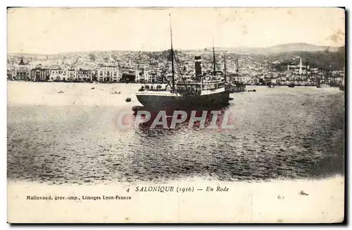 Cartes postales Salonique En Rade Bateau