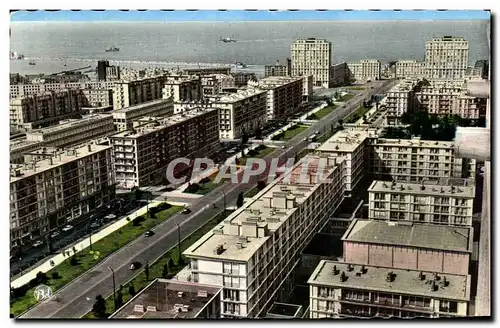 Cartes postales Le Havre L Avenue Foch et la Porte Oceane