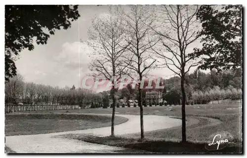 Cartes postales moderne Marly Le Roi Cette piece d eau aujourd hui vide etait appelee le Basslin des Nappes creusee