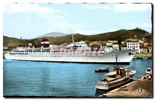 Ansichtskarte AK Port Vendres Le Courrier d Algerie au Quai Bateau