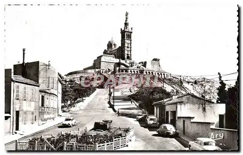 Ansichtskarte AK Marseille Montee a Notre dame de la Garde et le Char Jeanne d&#34arz