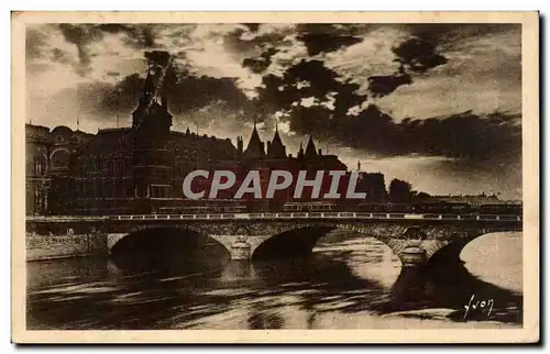 Cartes postales Paris Conciergerie et le pont au change