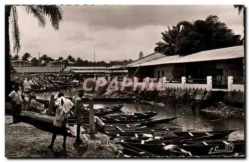 Ansichtskarte AK Douala La Besseke et le marche Cameroun