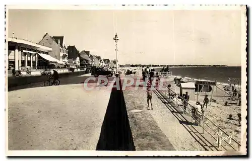 Ansichtskarte AK La Baule Les Pens Le Boulevard de l Ocean et la Plage