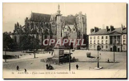 Ansichtskarte AK Nantes Place Louis XVI et la Cathedrale