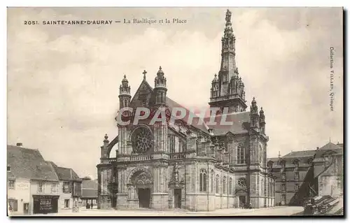 Cartes postales Sainte Anne D Aurey La Basilique et la Place