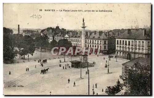 Ansichtskarte AK Nantes La Place Louis XVI prise de la Cathedrale