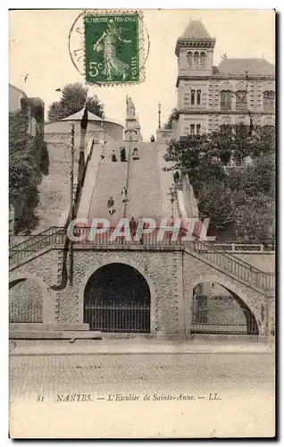 Cartes postales Nantes L Escalier de Sainte Anne