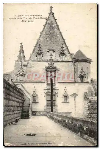 Ansichtskarte AK Nantes Le Chateau Facade de la Tour Fer Cheval